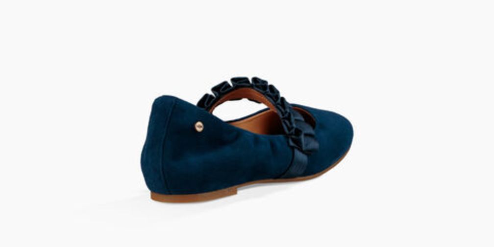 UGGレディース テア ラッフルTHEA RUFFLE 女の子23.5cm UGGレディース テア ラッフルTHEA RUFFLE 女の子23.5cm
